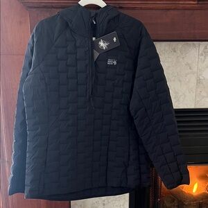 Mountain Hardwear Black “stretch down light pullover”Quilted Hoodie XL
